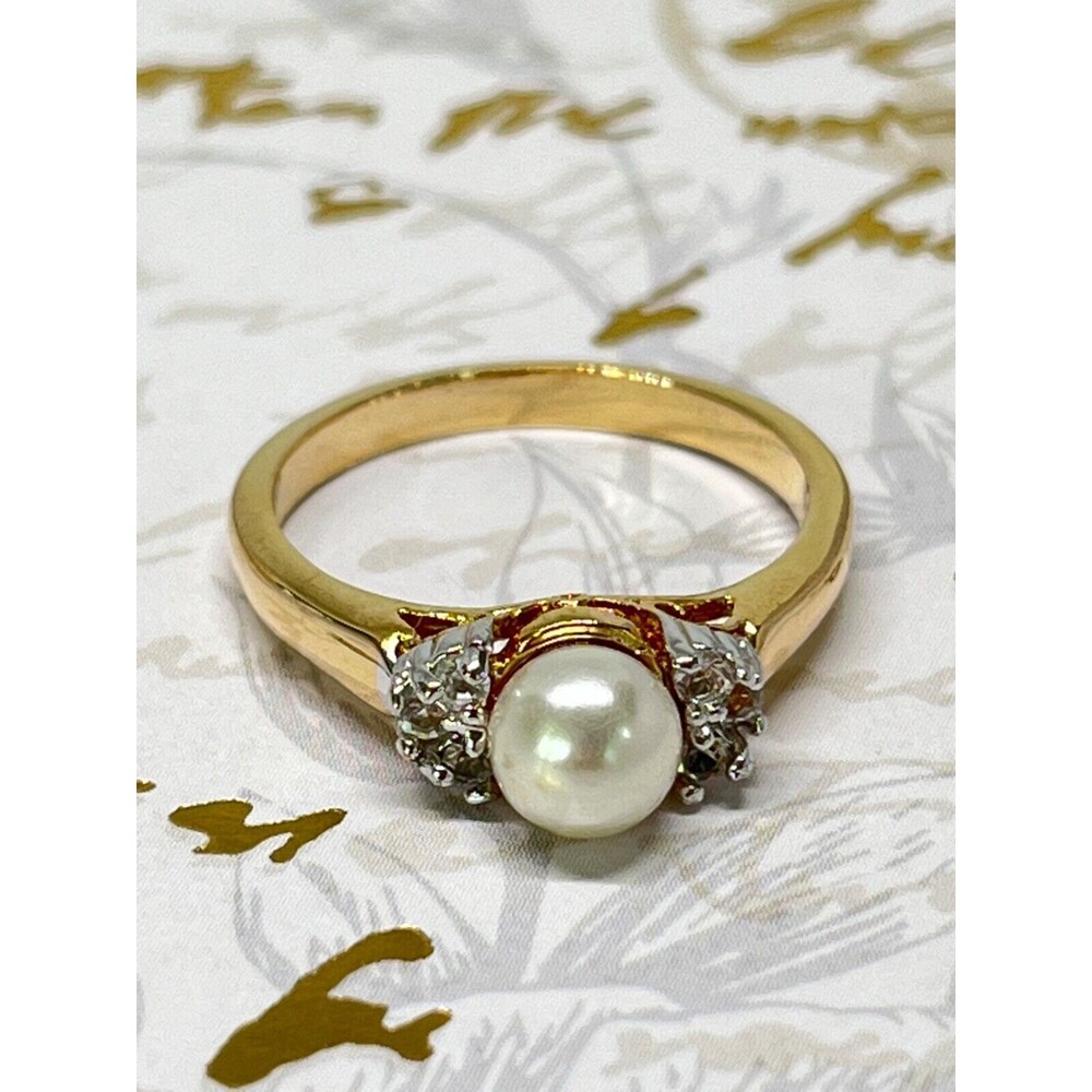 Vintage 1970s Ring Size 6 Simulated Pearl CZ Three Stone Gold Plated - 14M - Picture 15 of 15